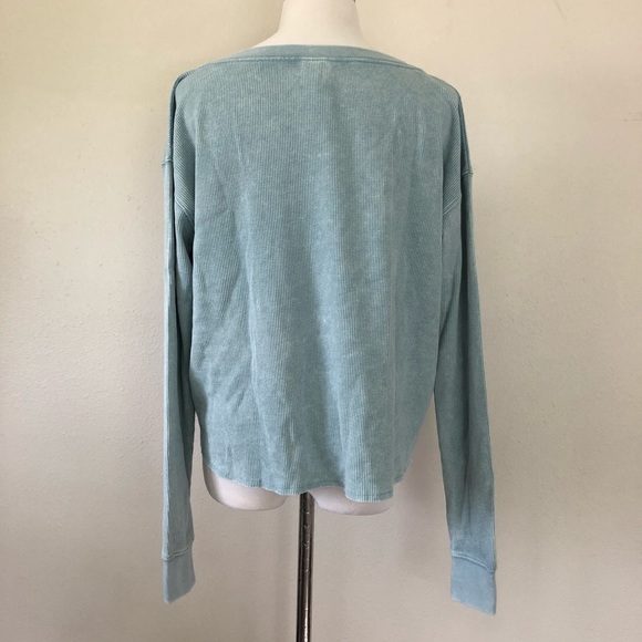 🔹sold🔹 VS Pink Long Sleeve Waffle Top - Picture 2 of 2